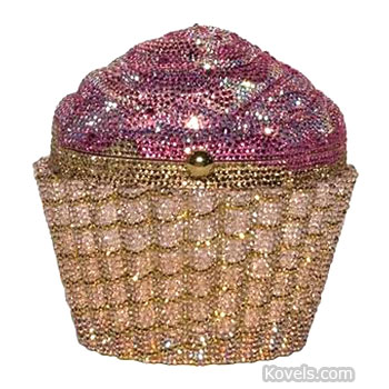 Judith Leiber Cupcake Strawberry Crystal-embellished Gold-tone Clutch in  Pink | Lyst