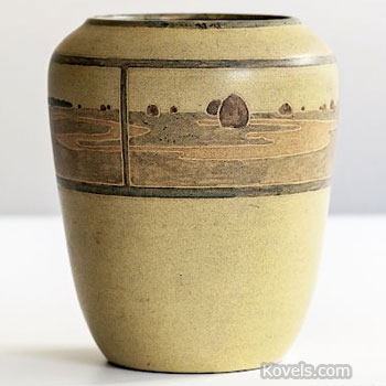 Rare marblehead vase pottery