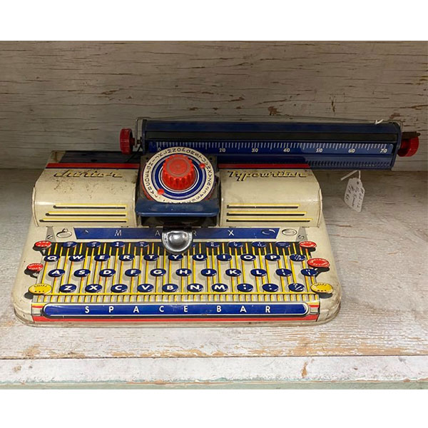 toy tin typewriter
